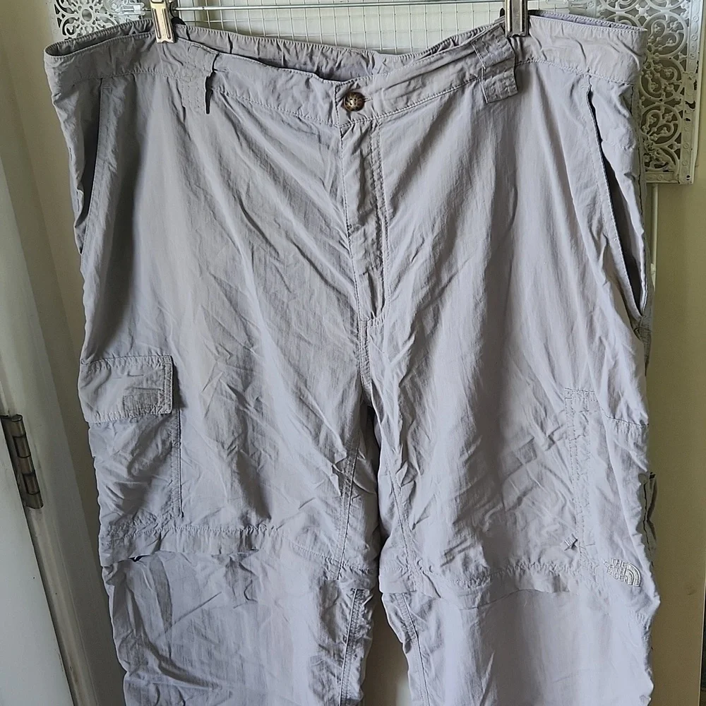 The North Face‎ Zip-Off Conversion Pants/Shorts-XXL